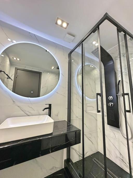 Oasis Luxury Apartments Eretria  Luaran gambar