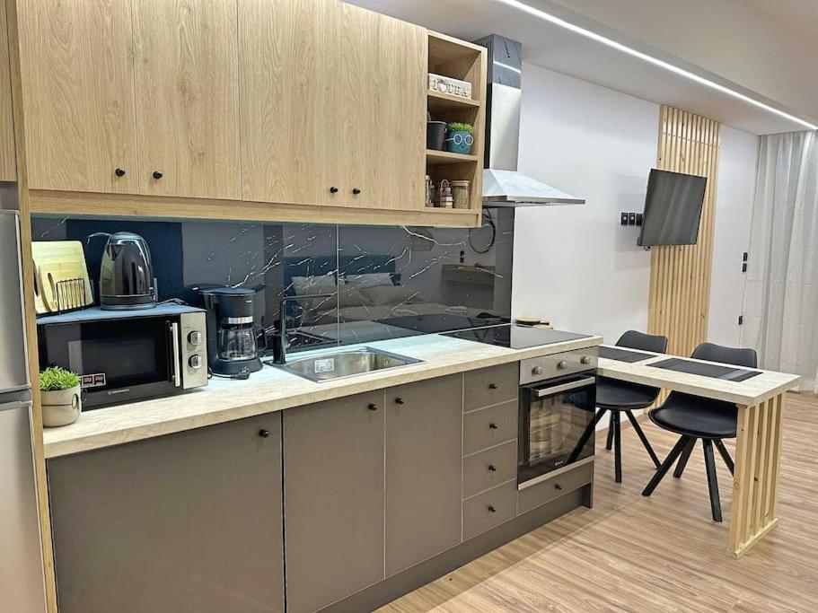 Oasis Luxury Apartments Eretria  Luaran gambar