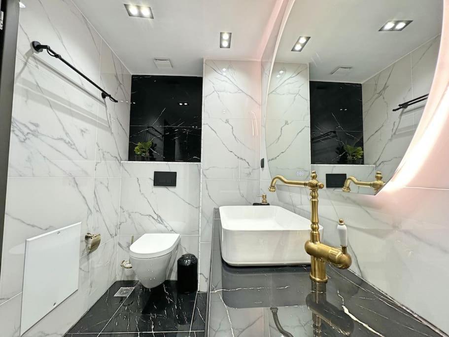 Oasis Luxury Apartments Eretria  Luaran gambar