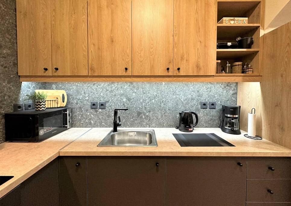 Oasis Luxury Apartments Eretria  Luaran gambar